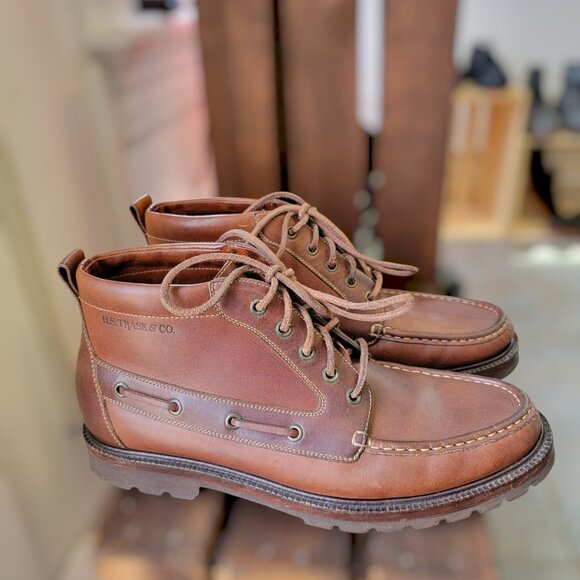 H.S. Track & Co Classic Chukka Boots Size 10M Brown Leather Vibram Sole main image 4